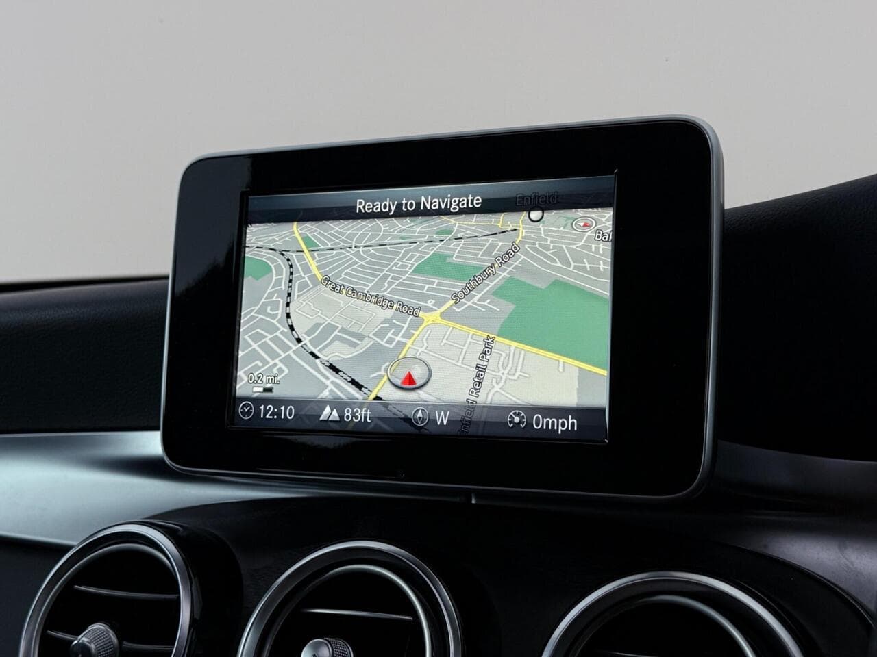 Mercedes-Benz GLC thumbnail Infotainment System