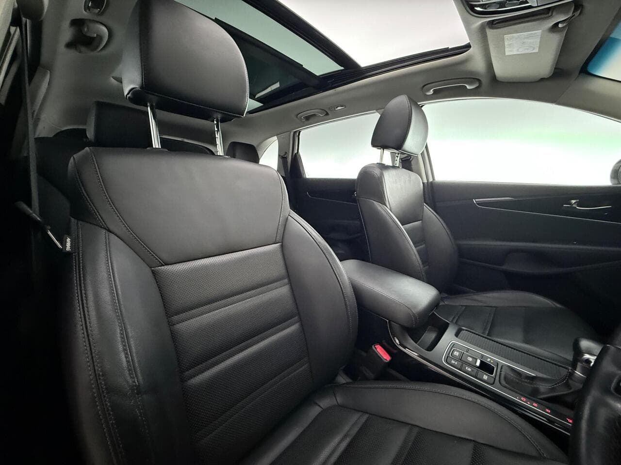 Kia Sorento thumbnail Seat Driver