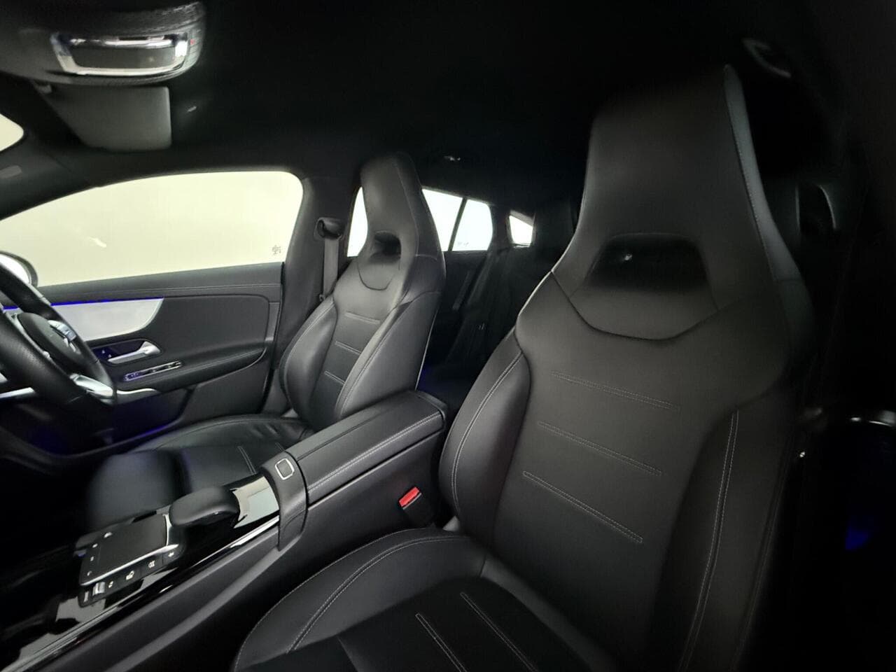Mercedes-Benz CLA thumbnail Seat Front Passenger