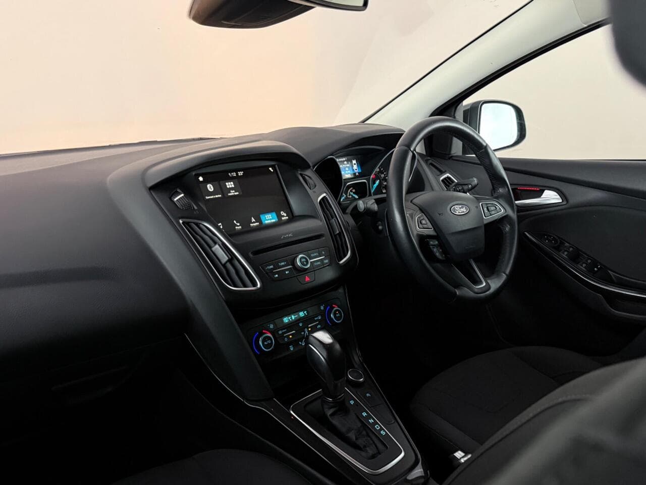 Ford Focus thumbnail Interior Front