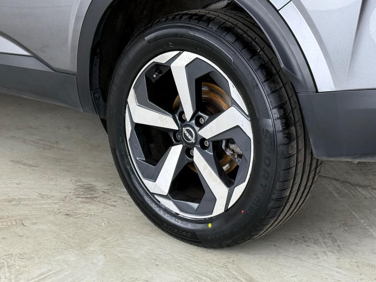 Nissan Qashqai thumbnail Wheel