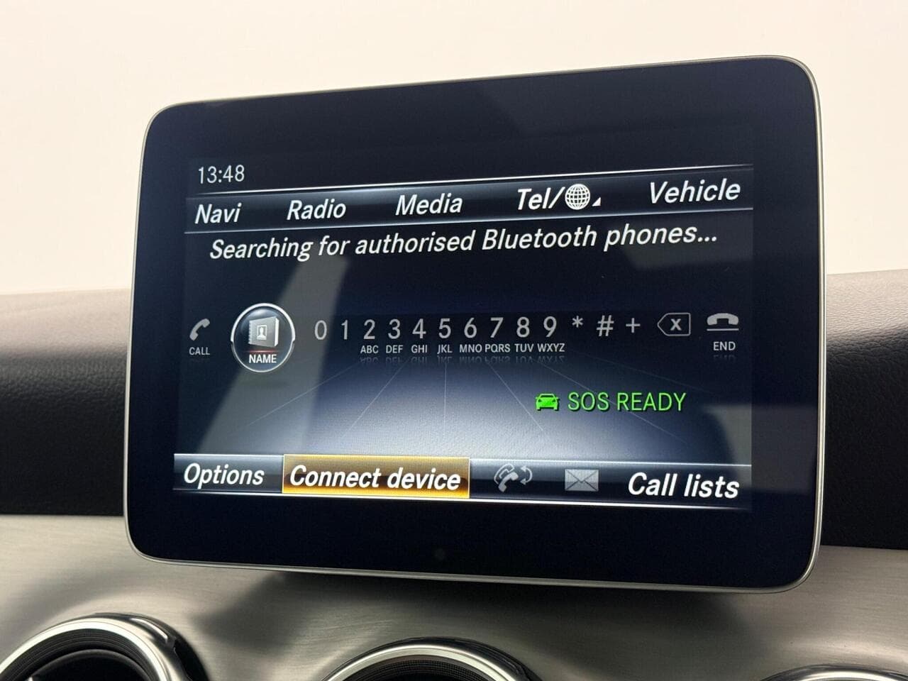 Mercedes-Benz GLA thumbnail Infotainment System