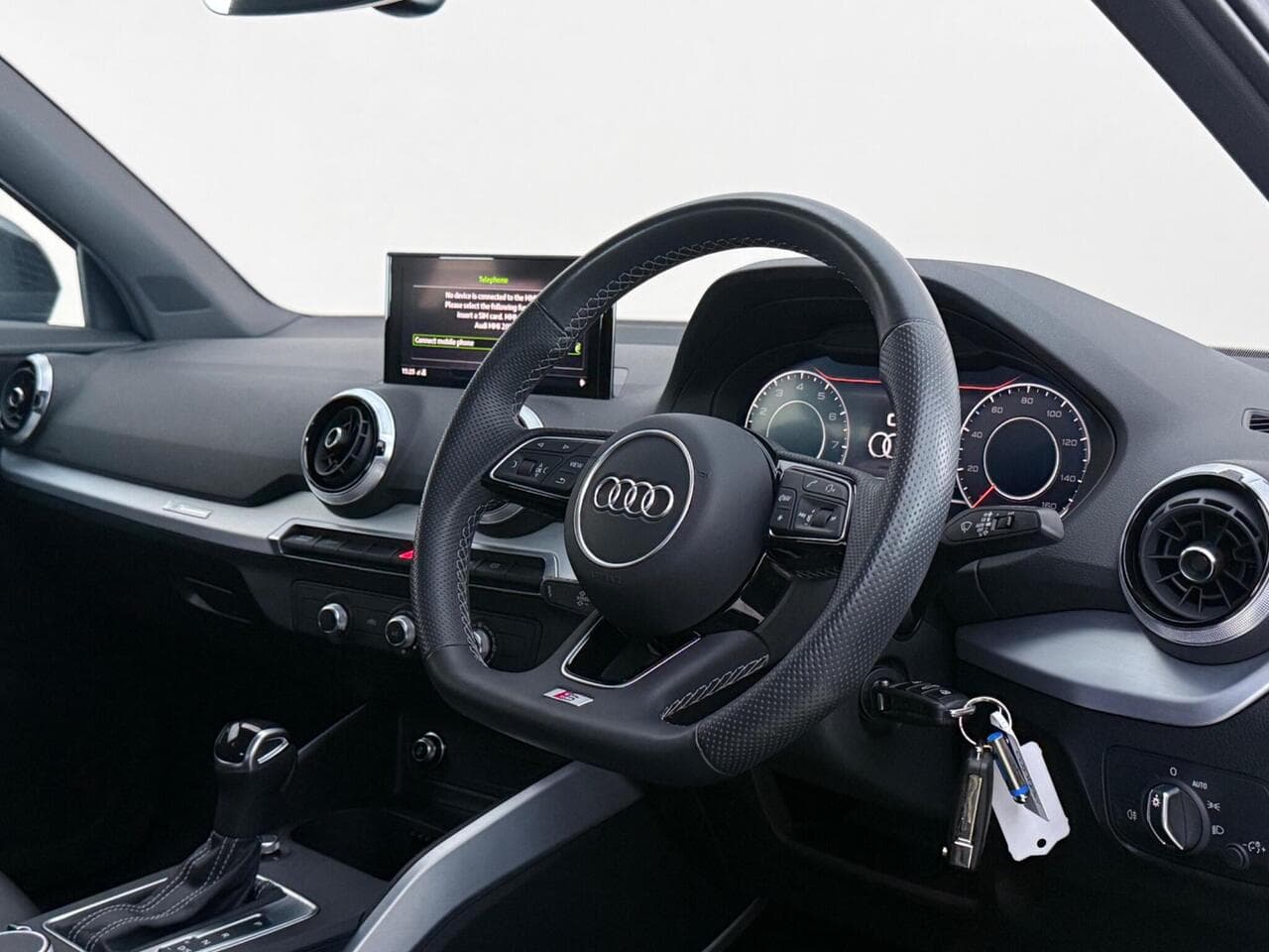 Audi Q2 thumbnail Interior Front