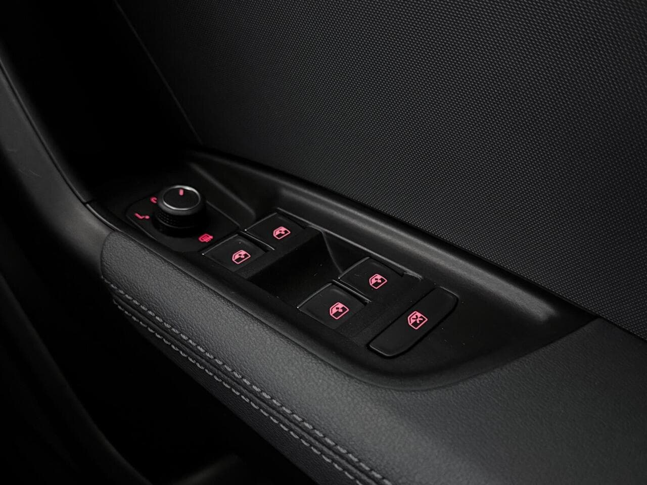 Audi A1 thumbnail Misc Controls