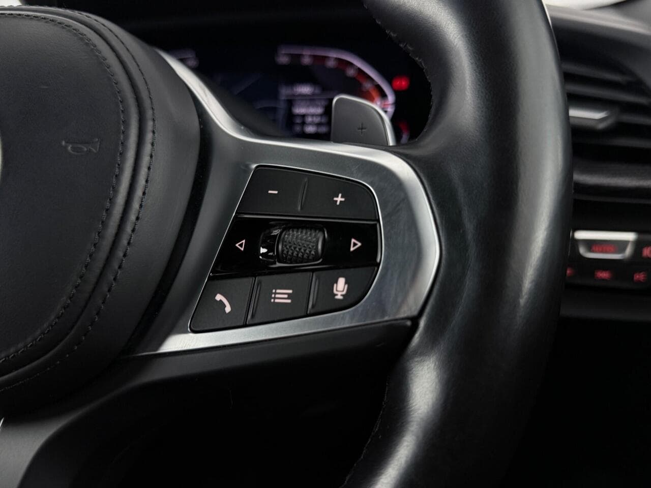 BMW 2 Series Gran Coupe thumbnail Misc Controls