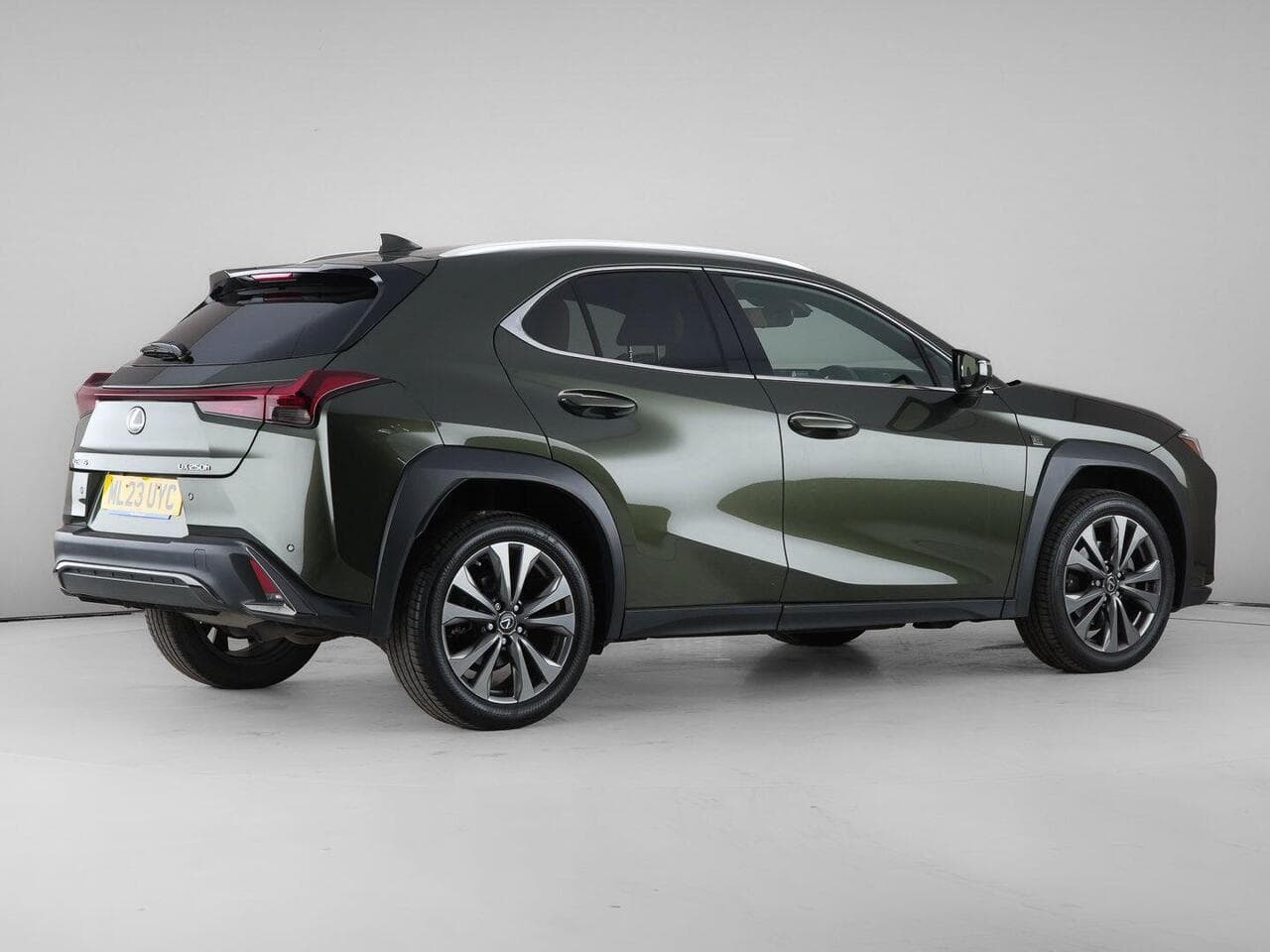 Lexus UX thumbnail Rear Right
