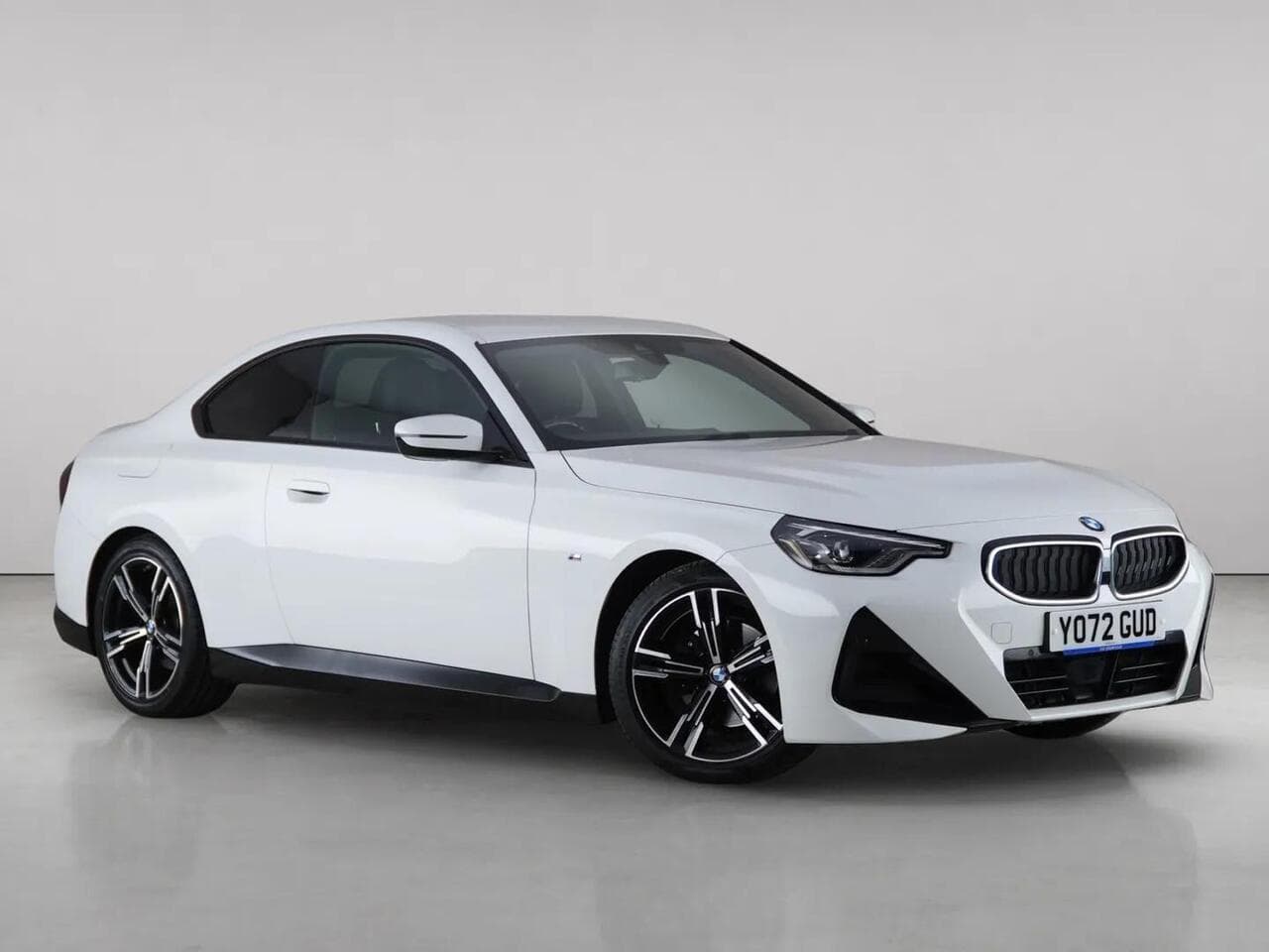 BMW 2 Series - BMW 2 Series 2.0 220i M Sport Auto Euro 6 (s/s) 2dr