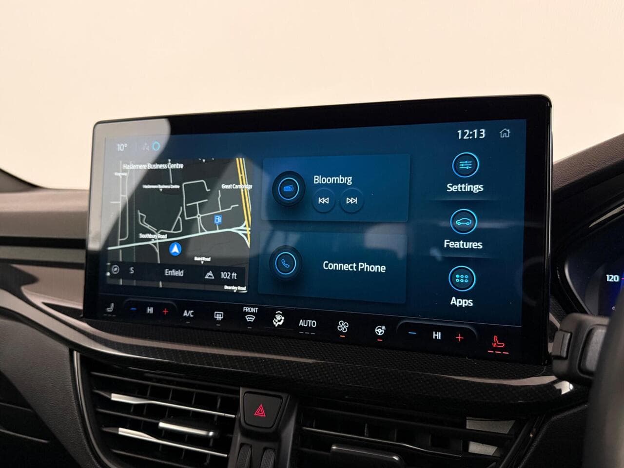 Ford Focus thumbnail Infotainment System