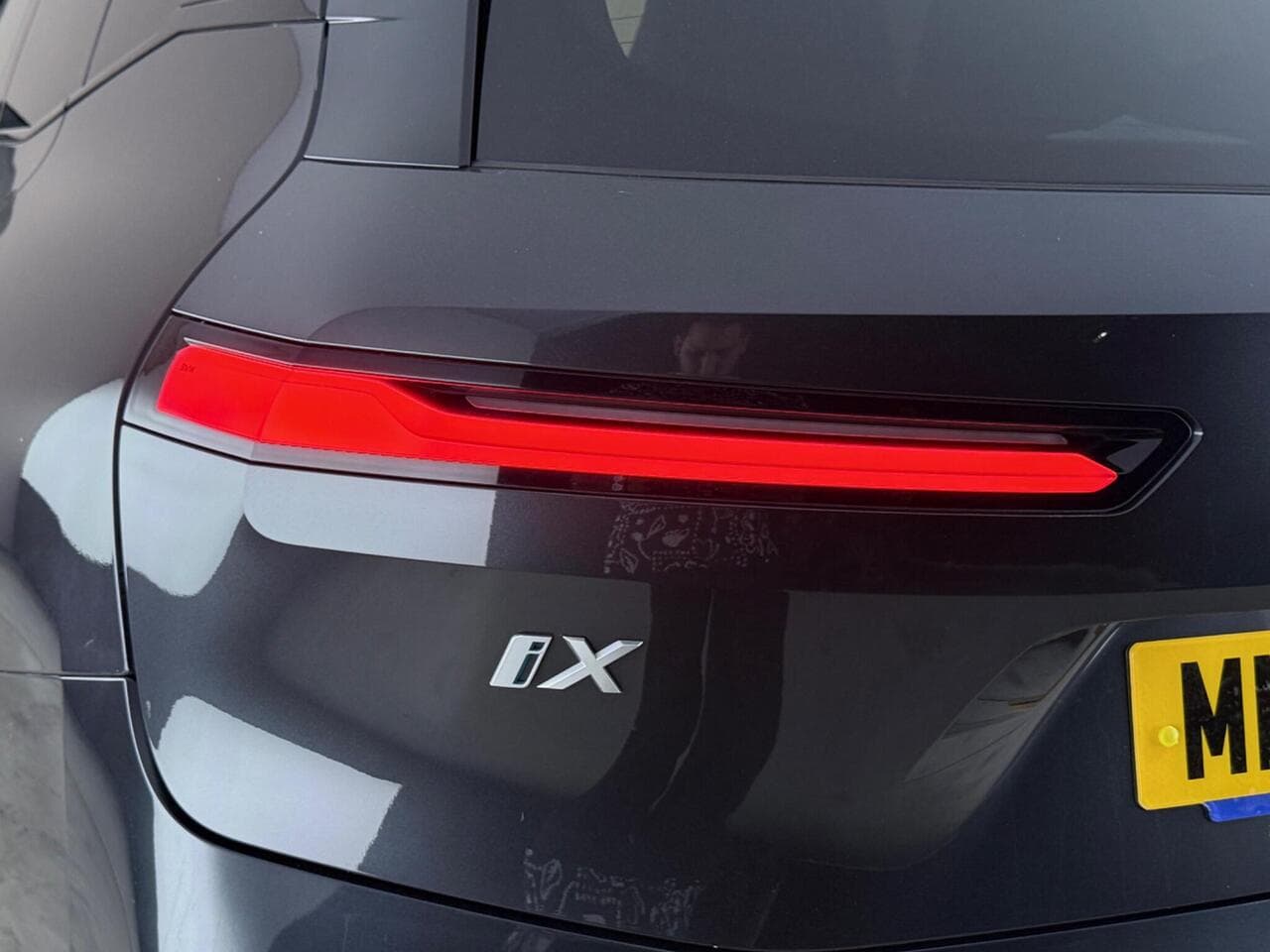 BMW iX thumbnail Lights Rear