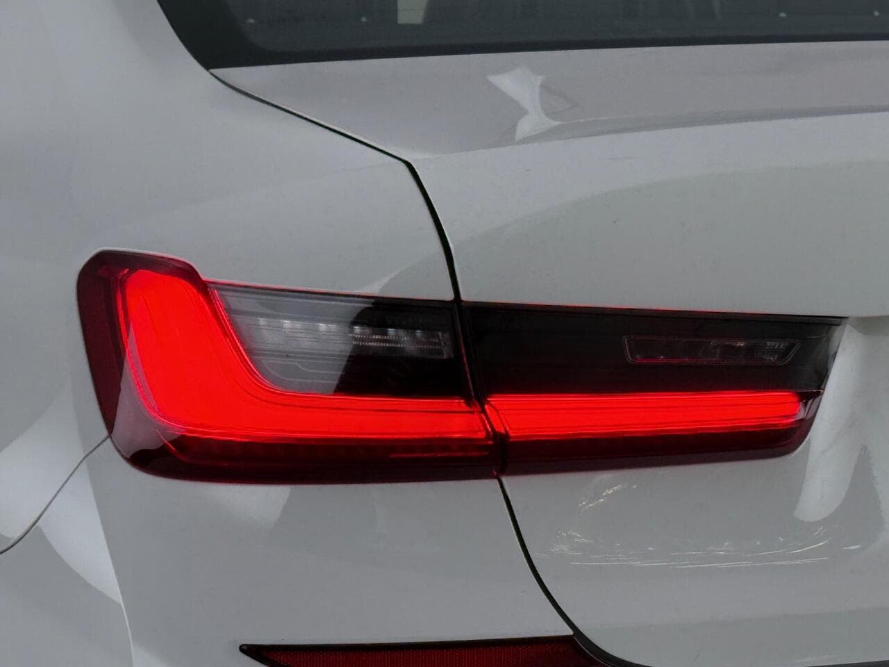 BMW 3 Series thumbnail Lights Rear