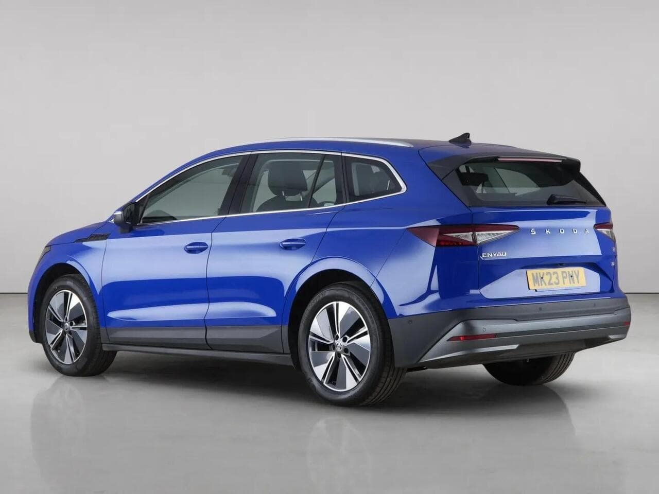 Skoda Enyaq thumbnail Rear Left
