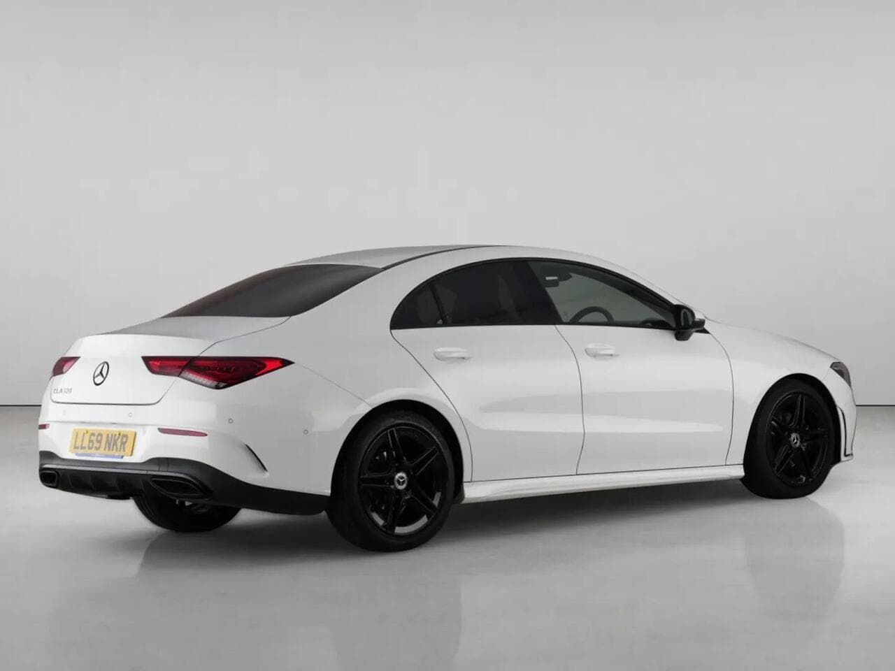 Mercedes-Benz CLA thumbnail Rear Right