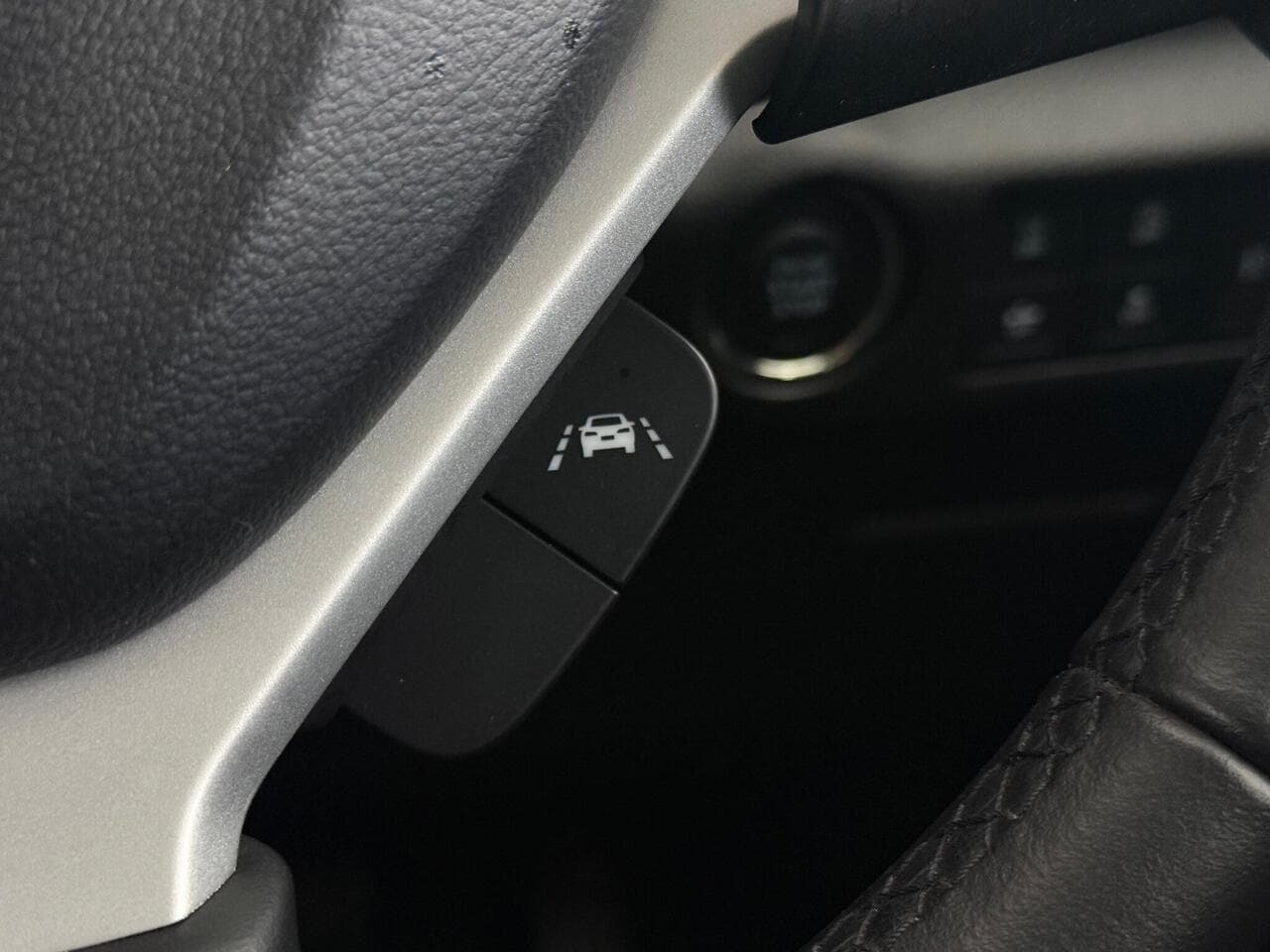 Suzuki S-Cross thumbnail Misc Controls