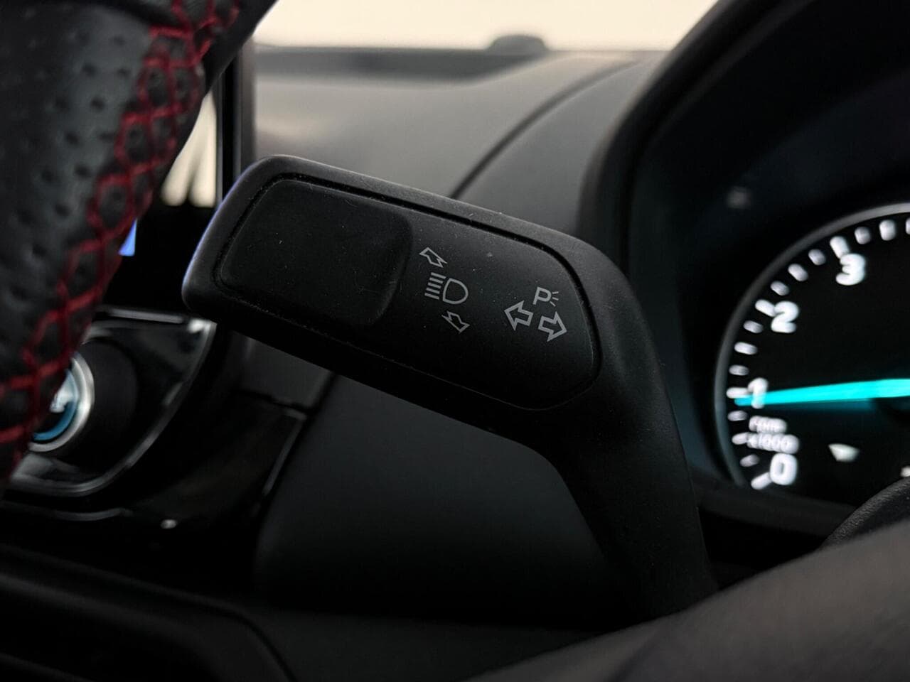 Ford EcoSport thumbnail Misc Controls