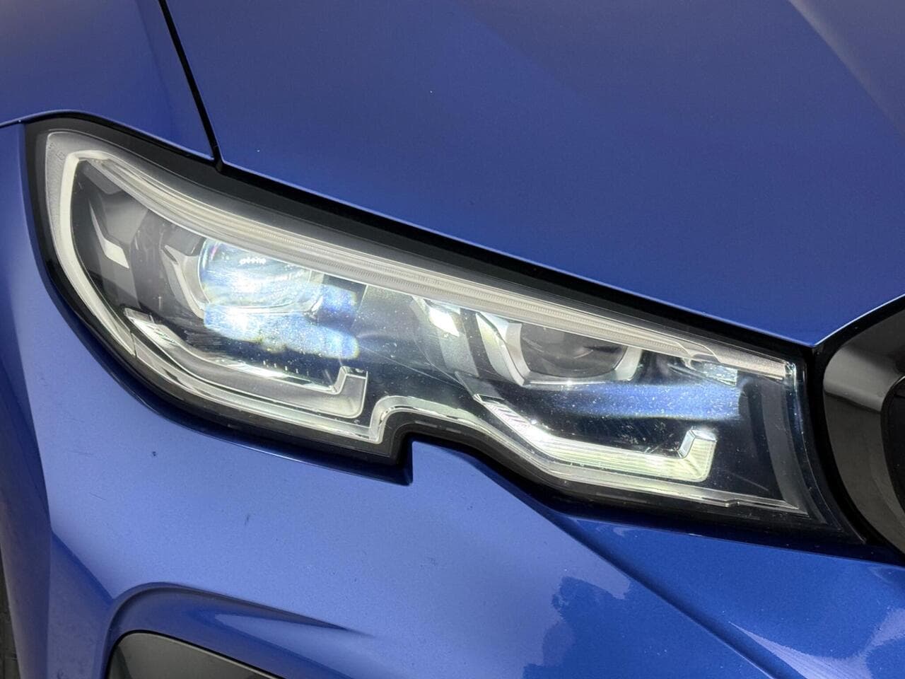 BMW 3 Series thumbnail Lights Front