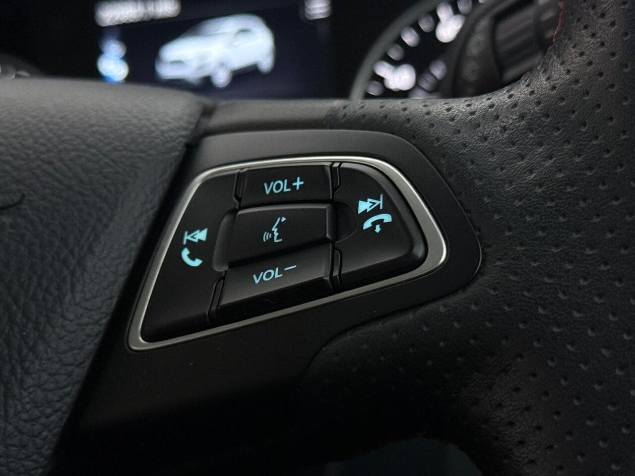 Ford EcoSport thumbnail Misc Controls