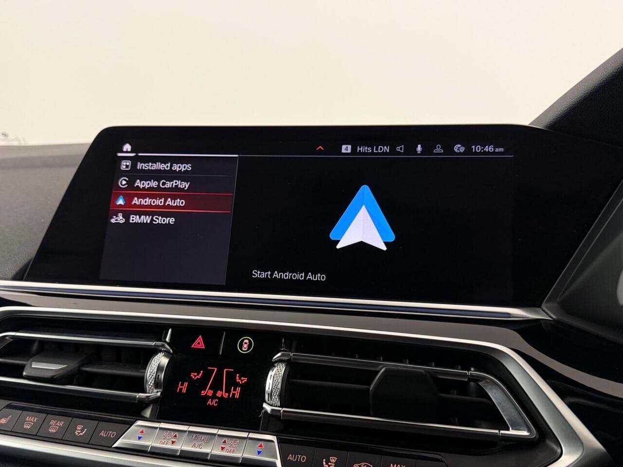 BMW X5 thumbnail Infotainment System