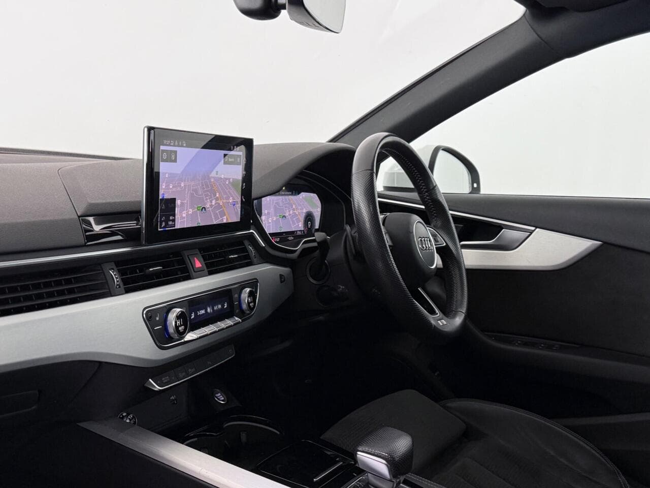 Audi A4 Avant thumbnail Interior Front