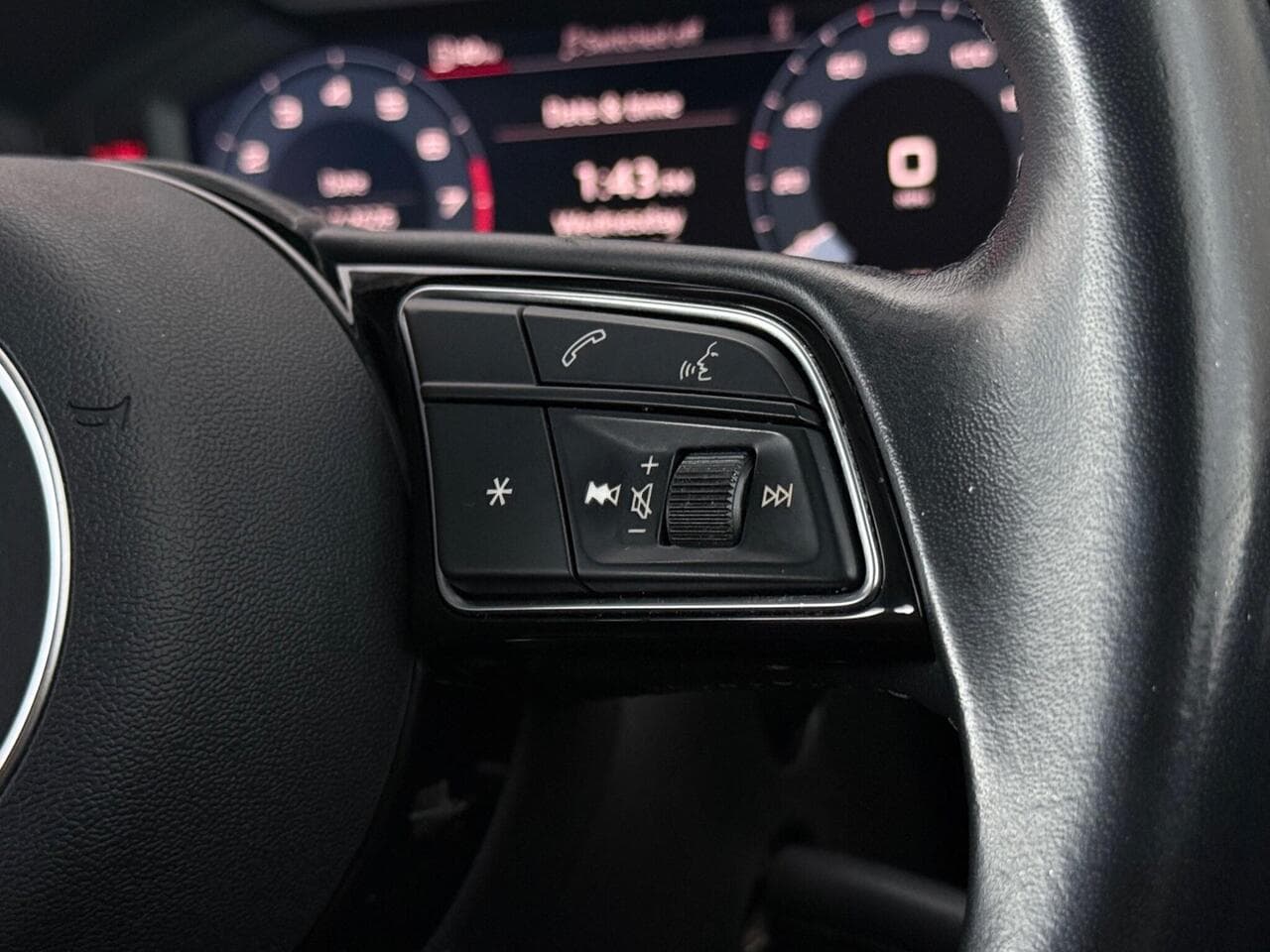 Audi A1 thumbnail Misc Controls