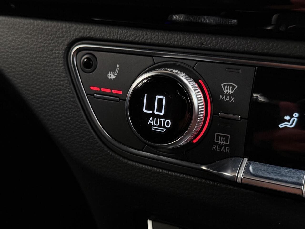 Audi Q5 thumbnail Misc Controls
