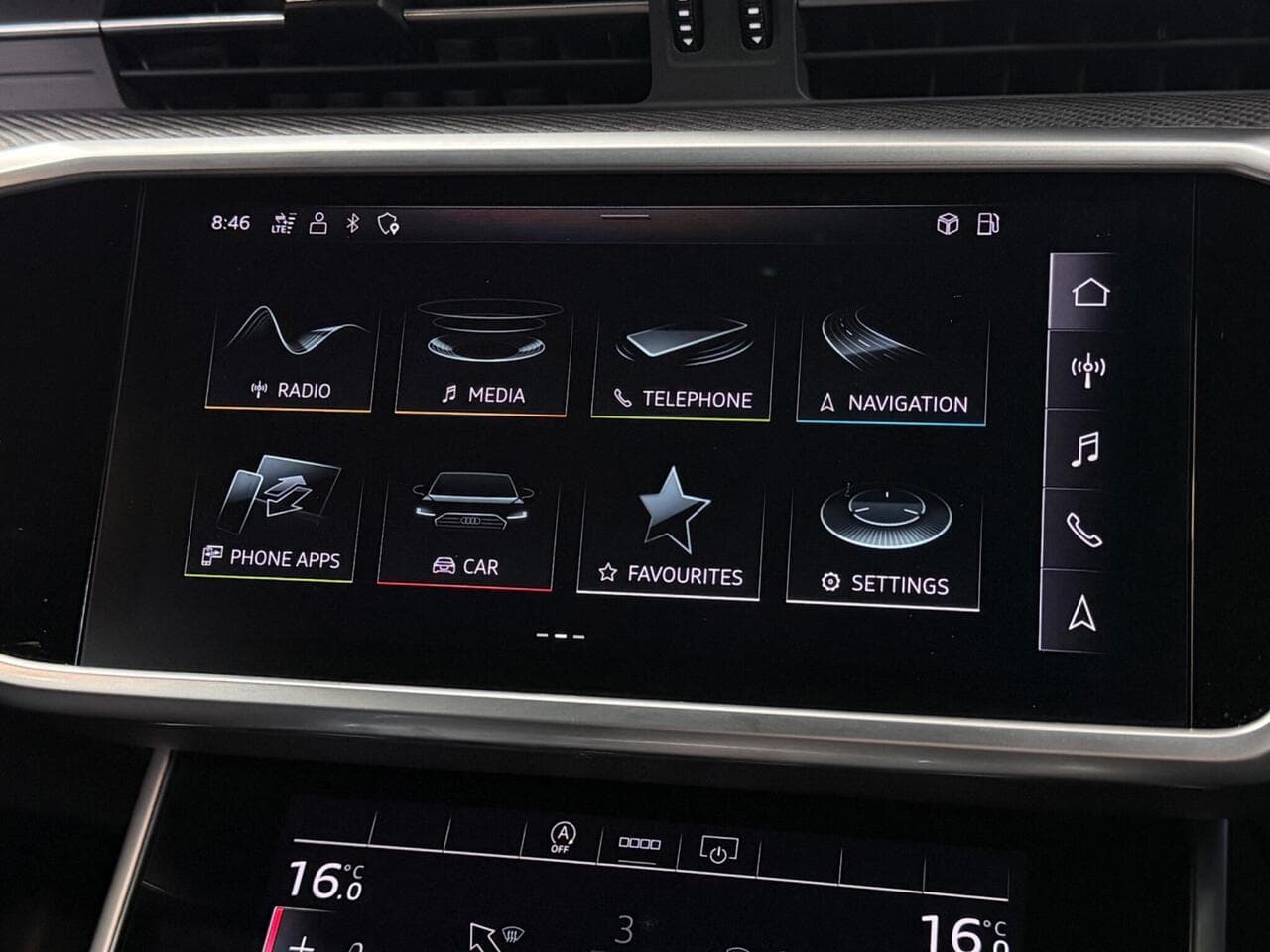 Audi A6 Avant thumbnail Infotainment System