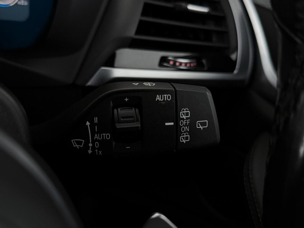 BMW X3 thumbnail Misc Controls