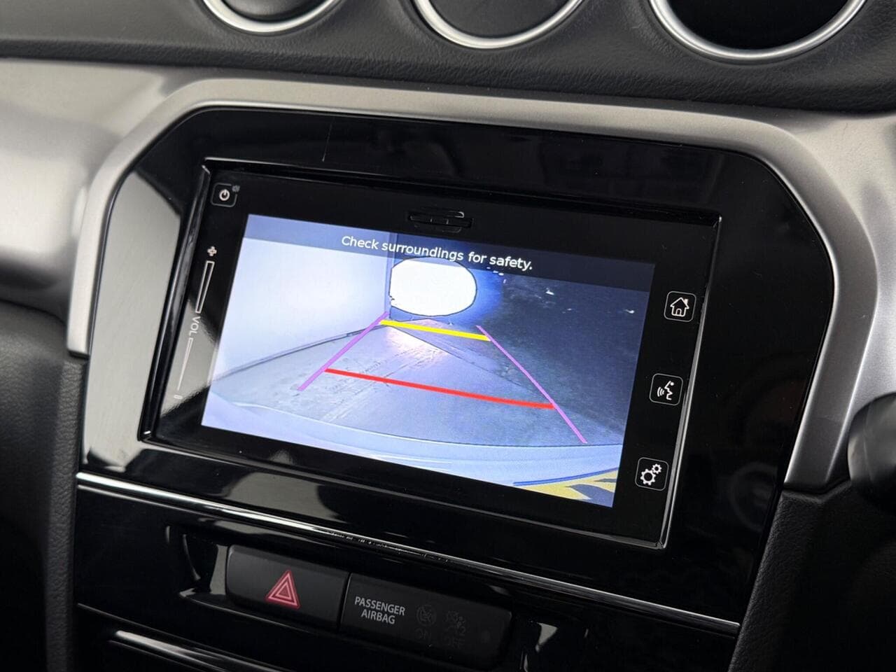 Suzuki Vitara thumbnail Infotainment System