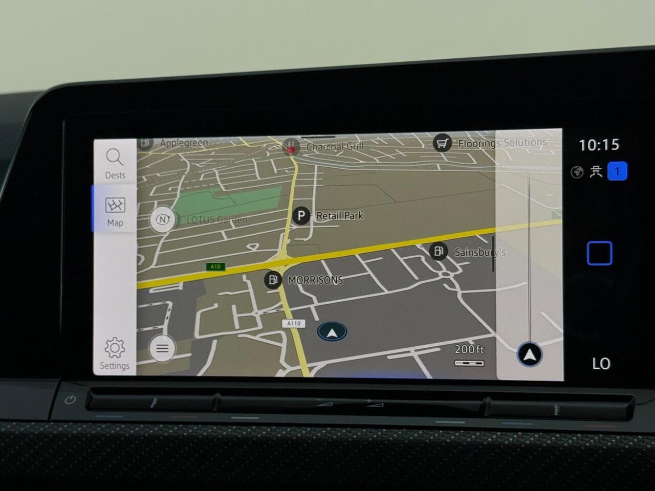 Volkswagen Golf thumbnail Infotainment System