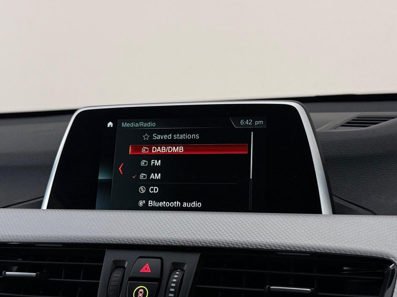 BMW X1 thumbnail Infotainment System