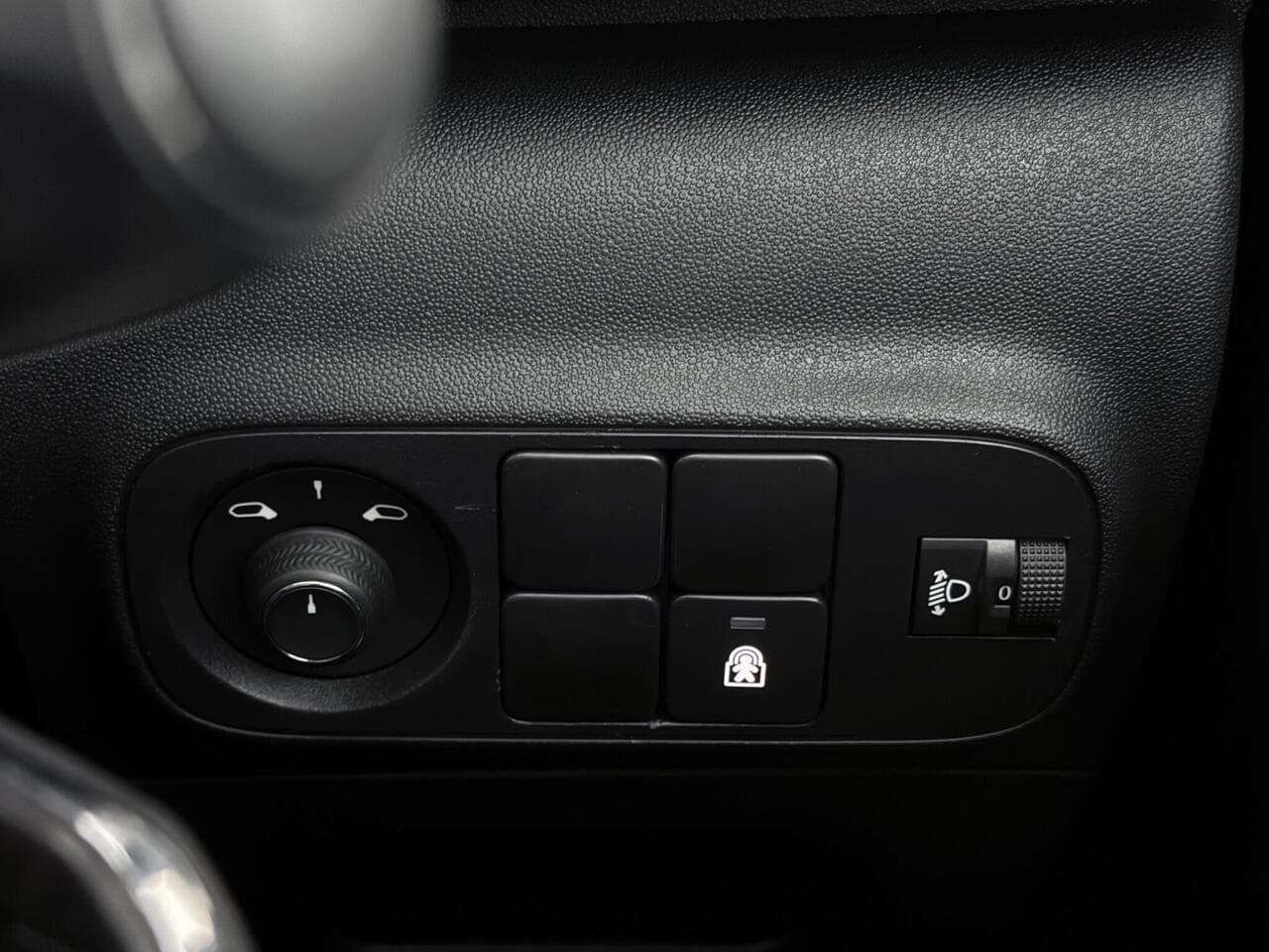 Citroen C3 thumbnail Misc Controls