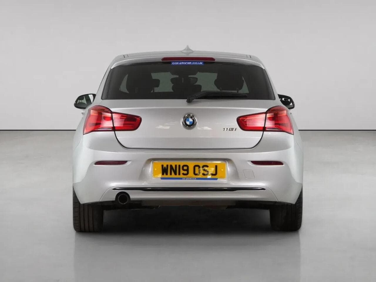 BMW 1 Series thumbnail Rear