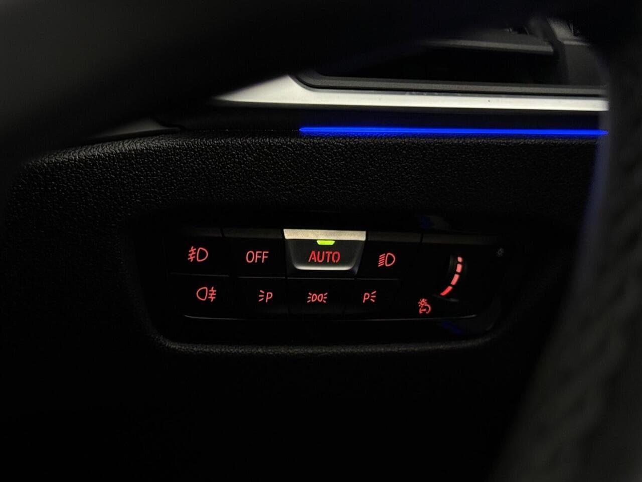 BMW 3 Series thumbnail Driver Instruments