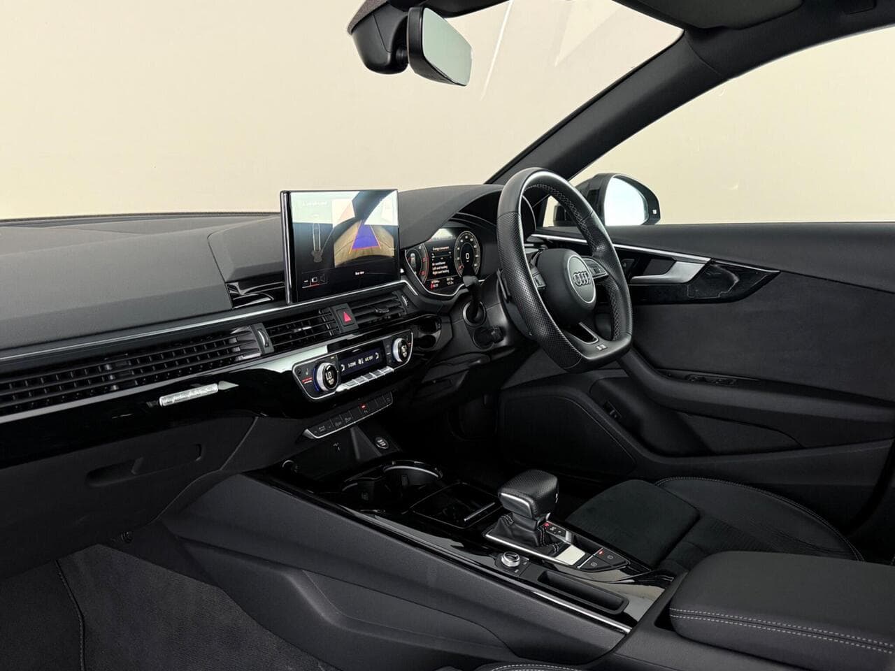Audi A4 Avant thumbnail Interior Front