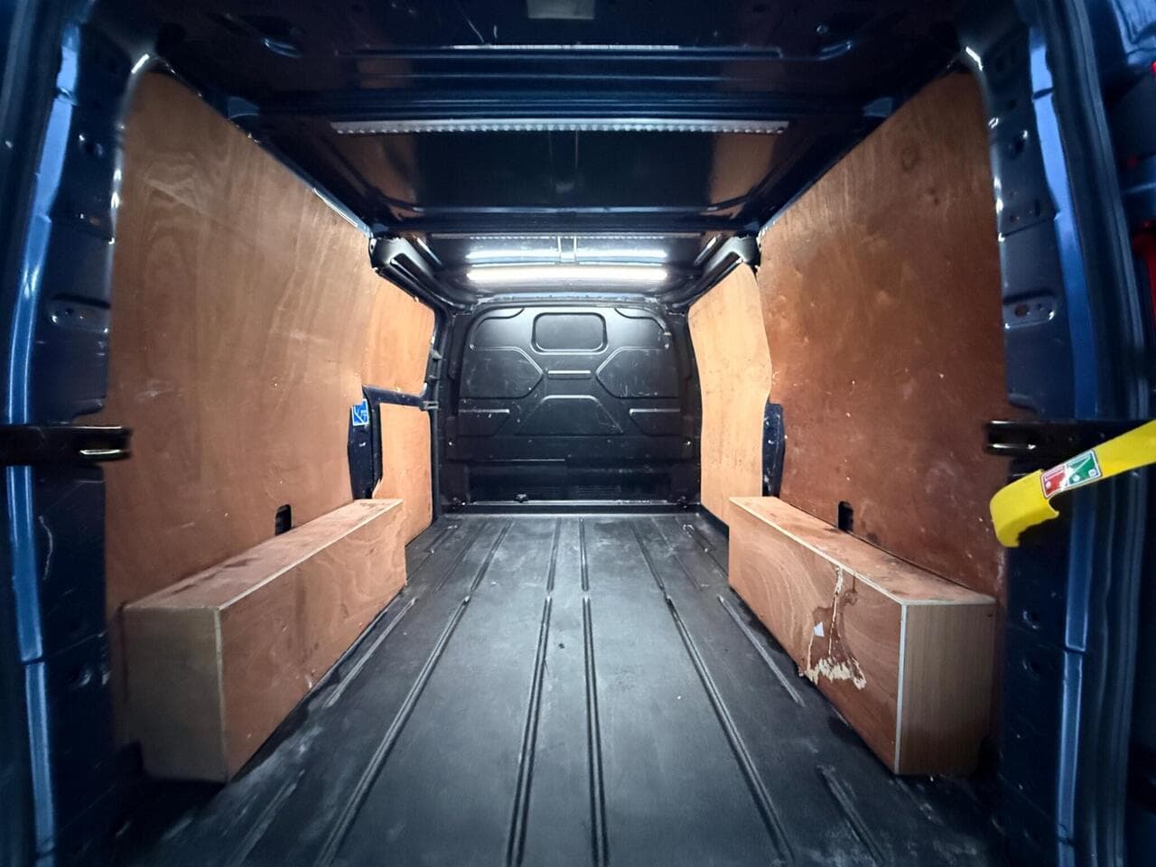 Ford Transit Custom thumbnail Cargo Space
