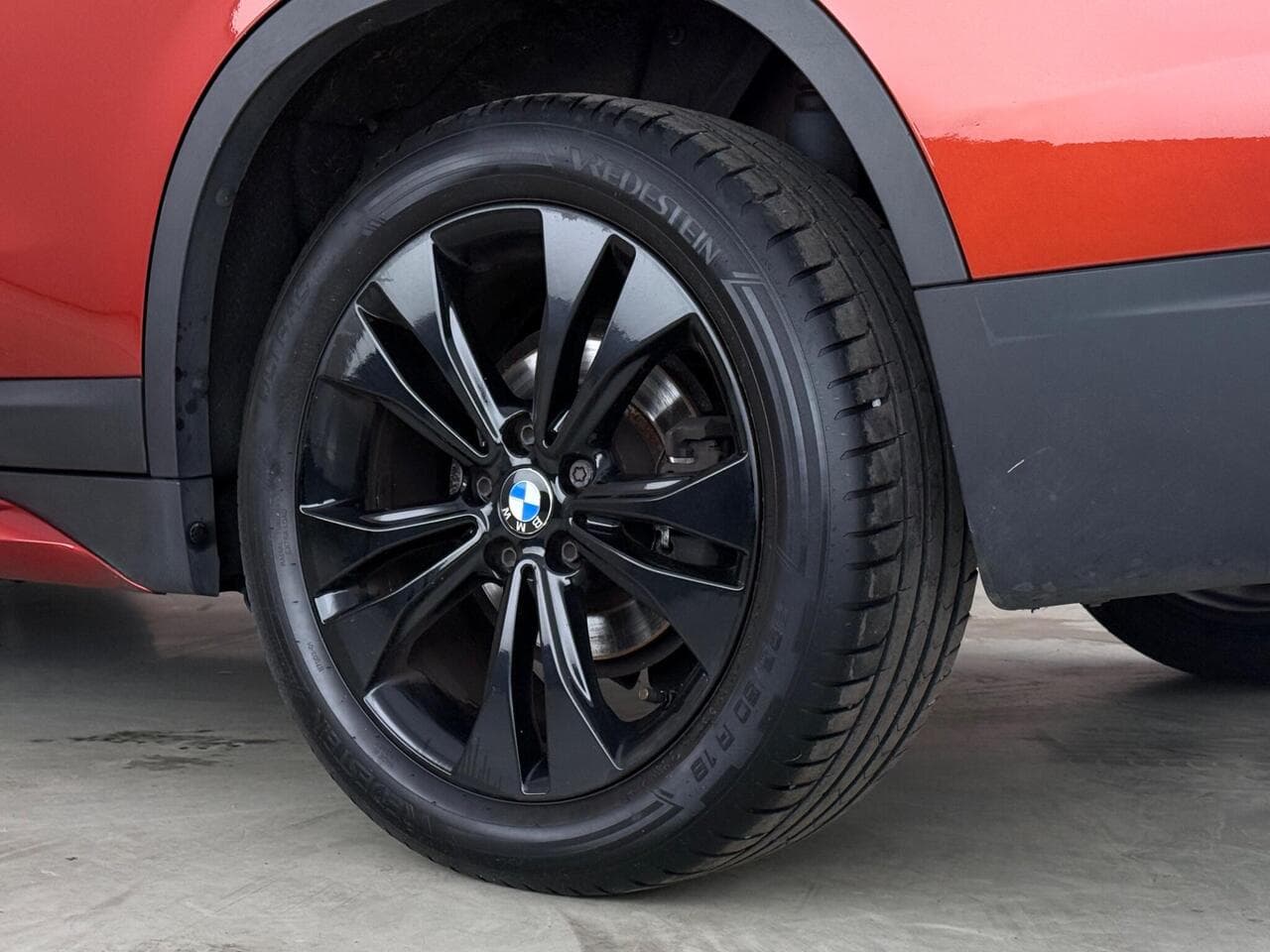 BMW X1 thumbnail Wheel