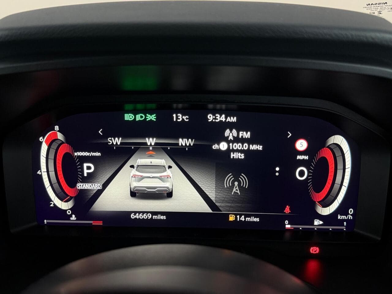 Nissan Qashqai thumbnail Driver Instruments