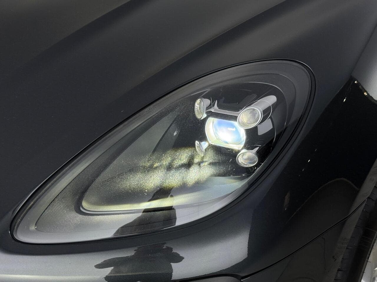 Porsche Macan thumbnail Lights Front