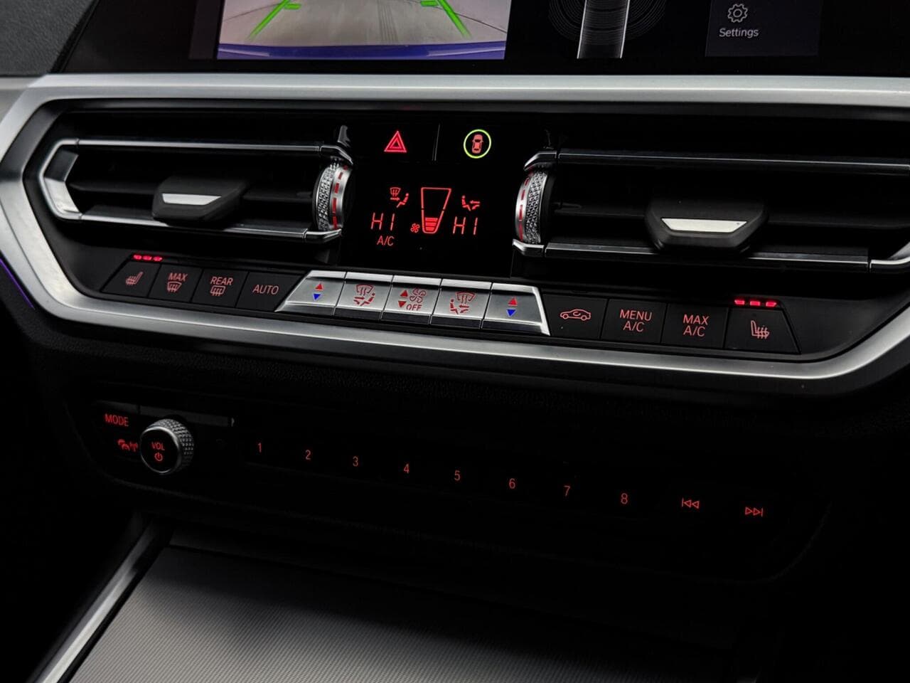 BMW 3 Series thumbnail Infotainment System
