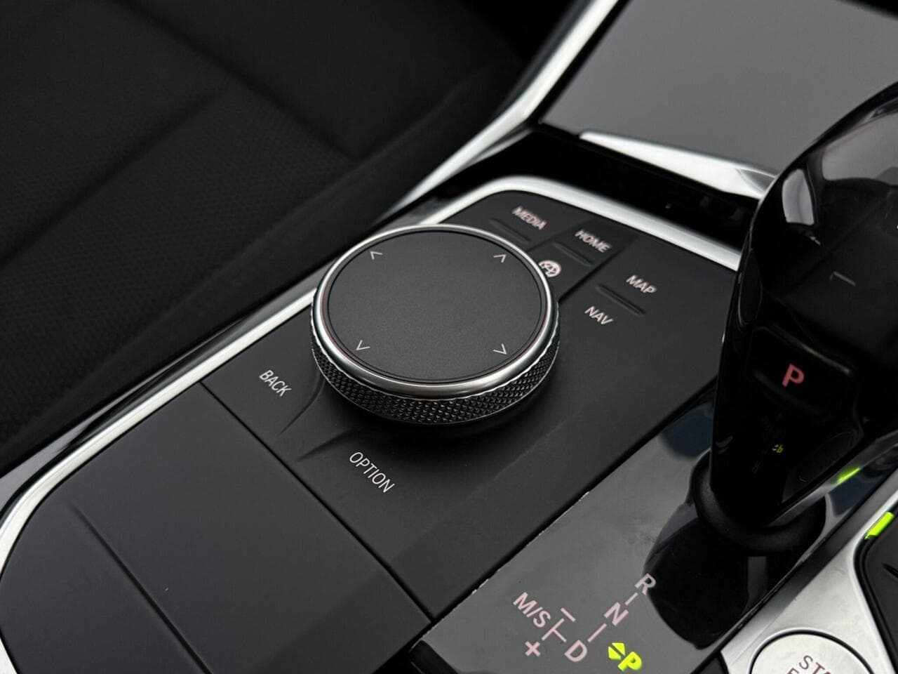 BMW 3 Series thumbnail Misc Controls