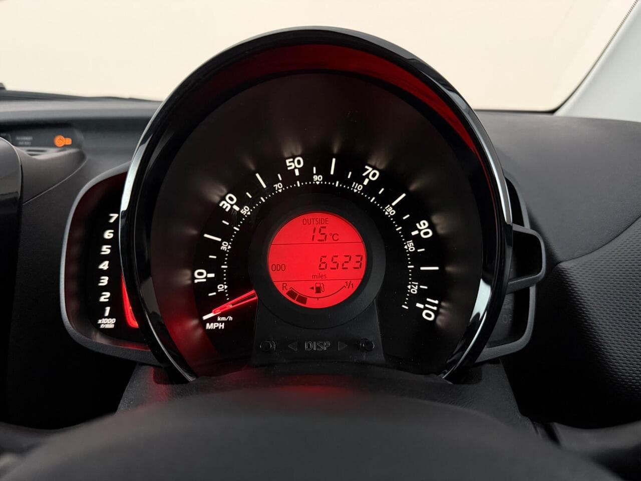 Citroen C1 thumbnail Driver Instruments