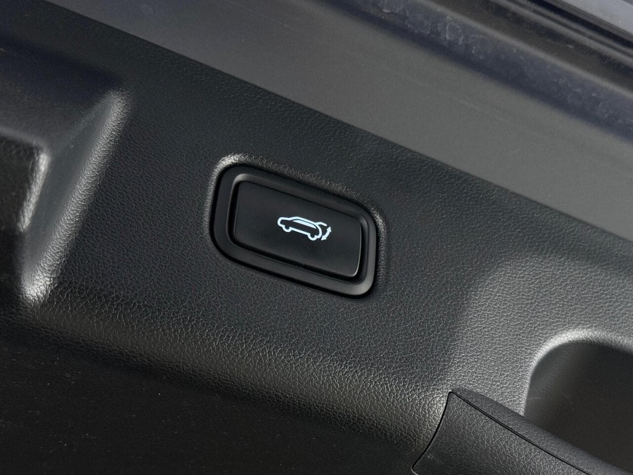 Hyundai TUCSON thumbnail Misc Controls