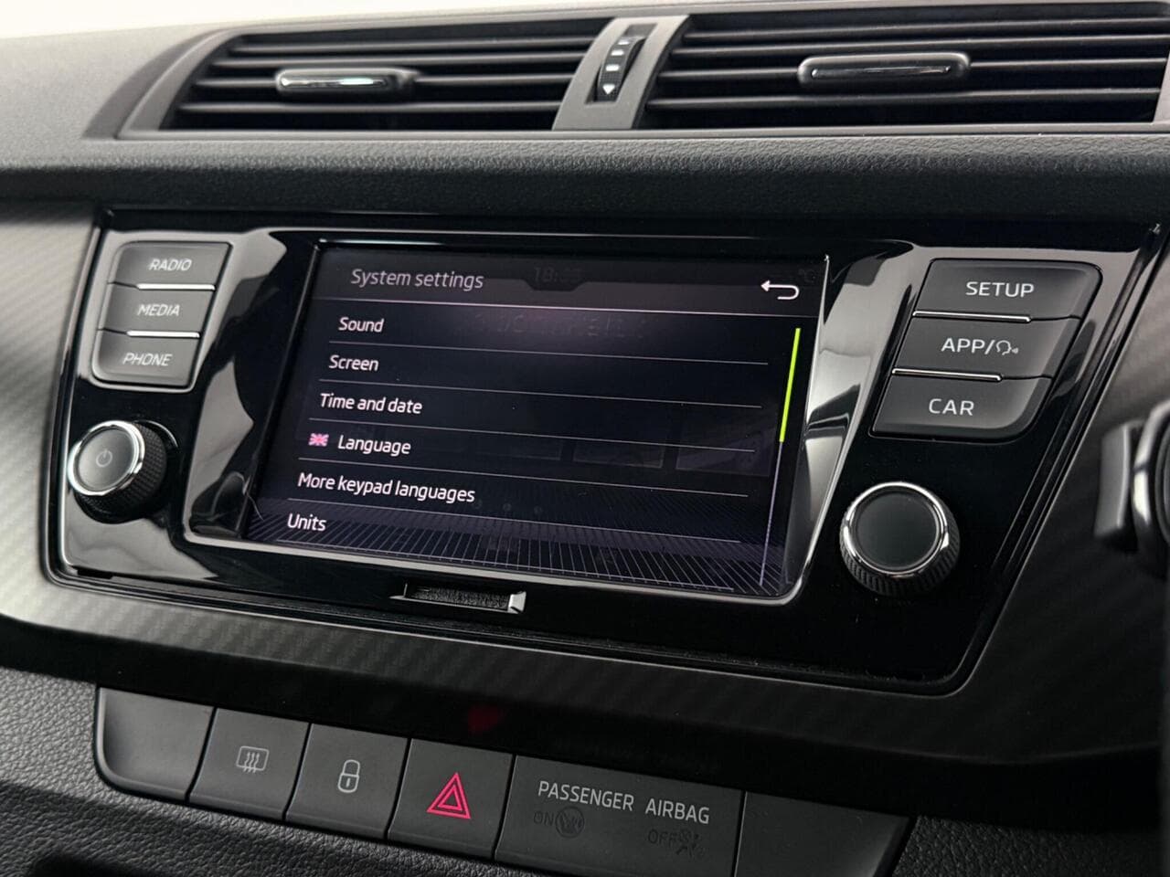 Skoda Fabia thumbnail Infotainment System