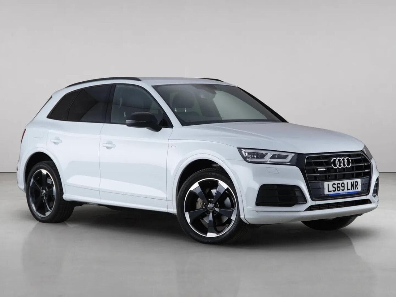 Audi Q5 - Audi Q5 2.0 TFSI 45 Black Edition S Tronic quattro Euro 6 (s/s) 5dr