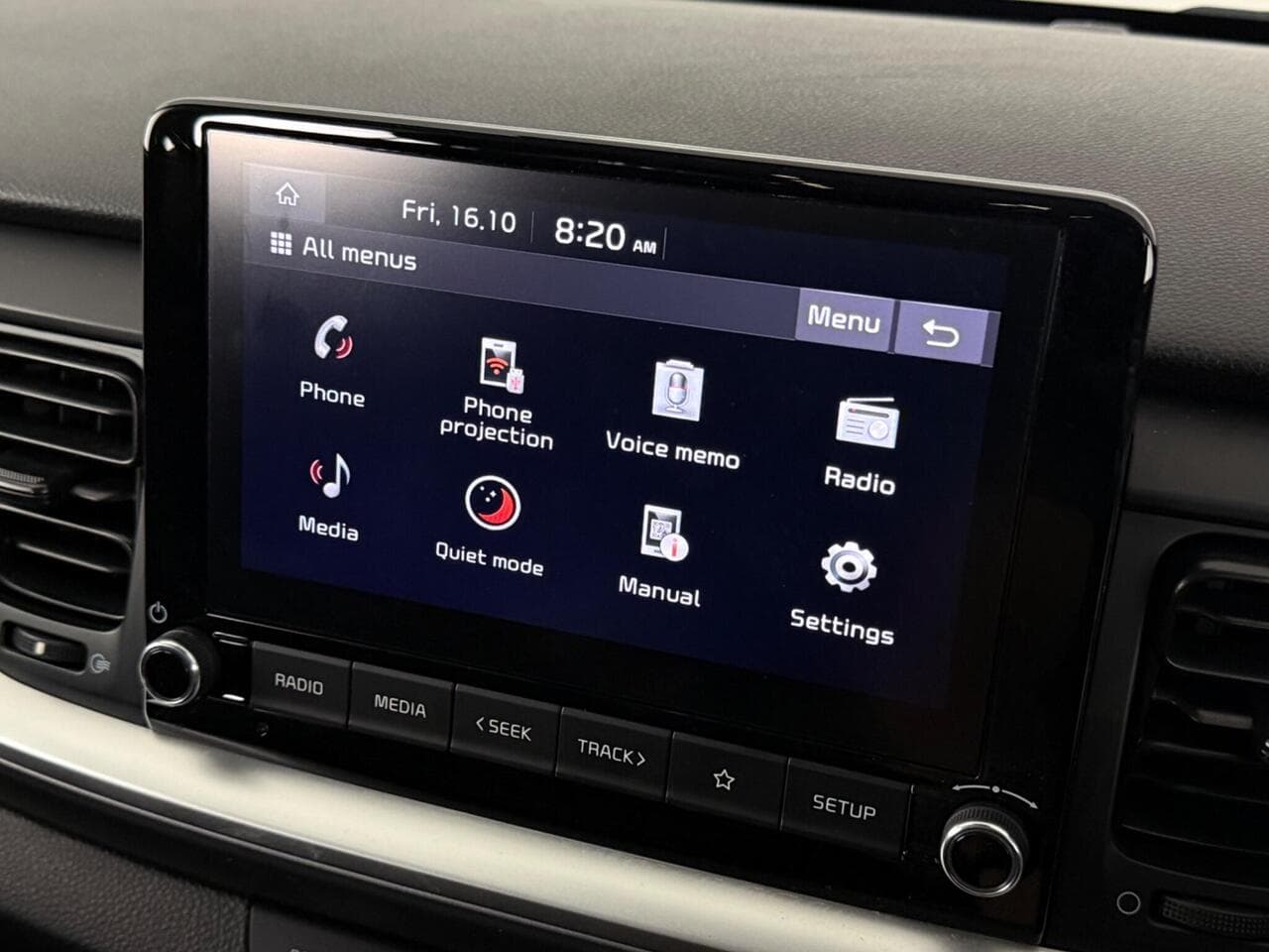Kia Stonic thumbnail Infotainment System