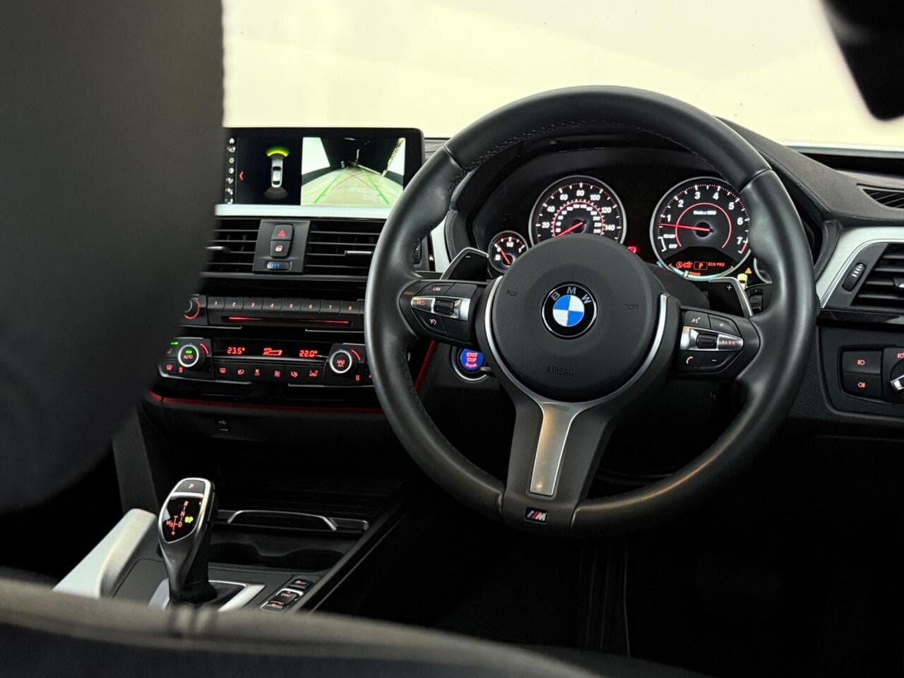 BMW 4 Series Gran Coupe thumbnail Steering Wheel