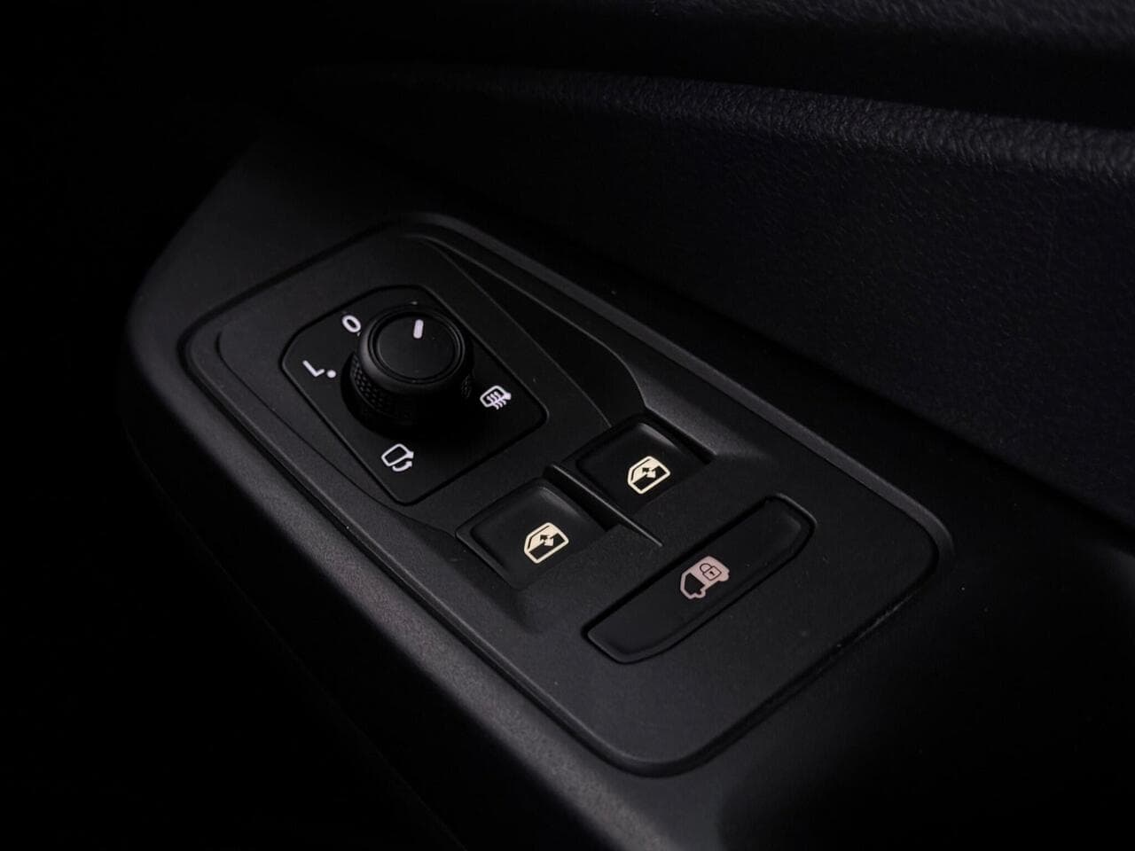 Volkswagen Caddy thumbnail Misc Controls