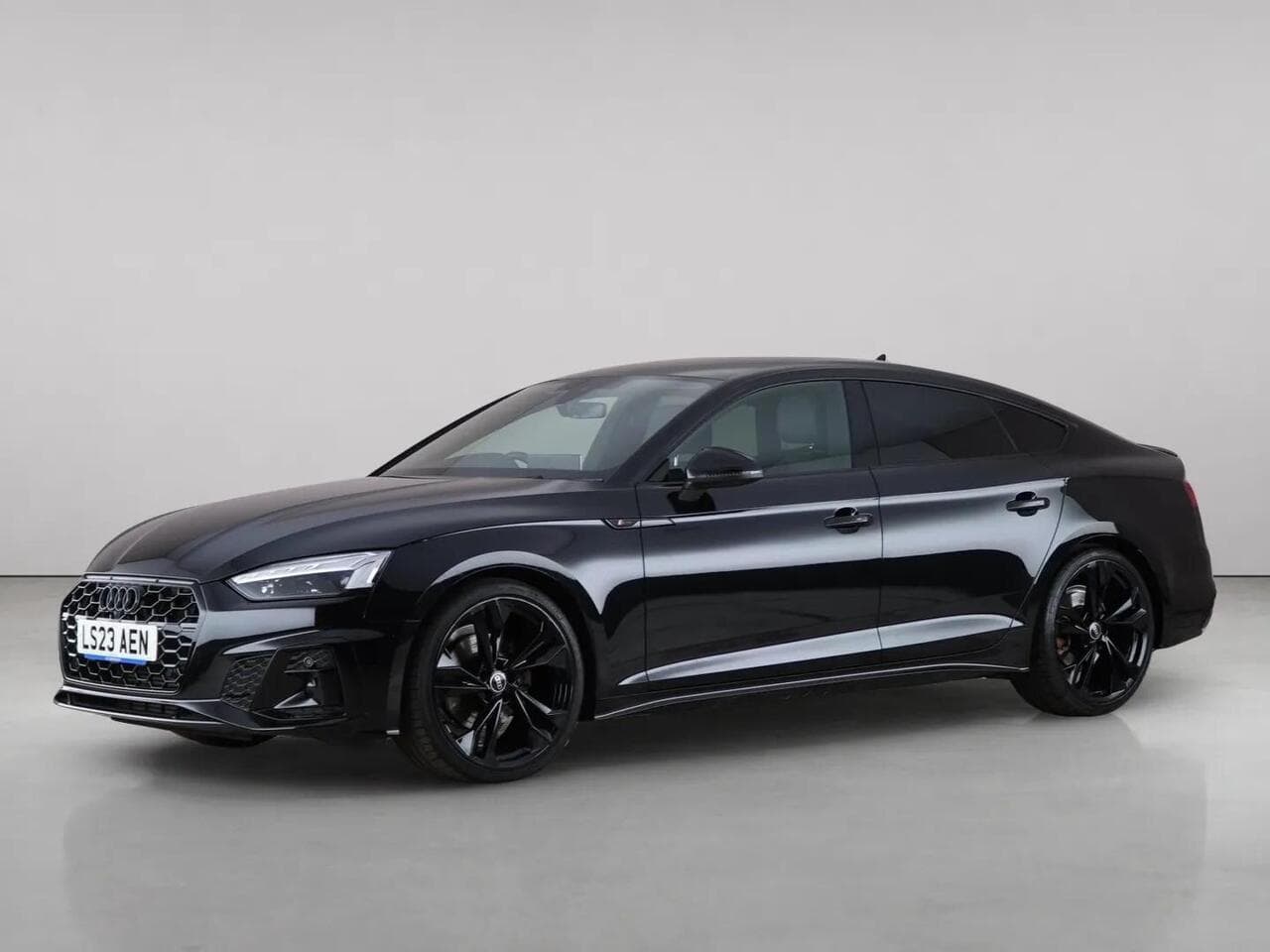 Audi A5 thumbnail Front Left