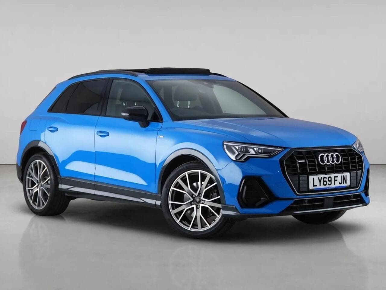 Audi Q3 - Audi Q3 2.0 TFSI 45 Vorsprung S Tronic quattro Euro 6 (s/s) 5dr