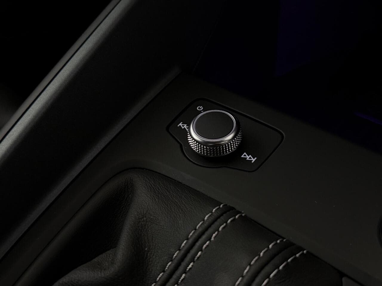 Audi A1 thumbnail Misc Controls