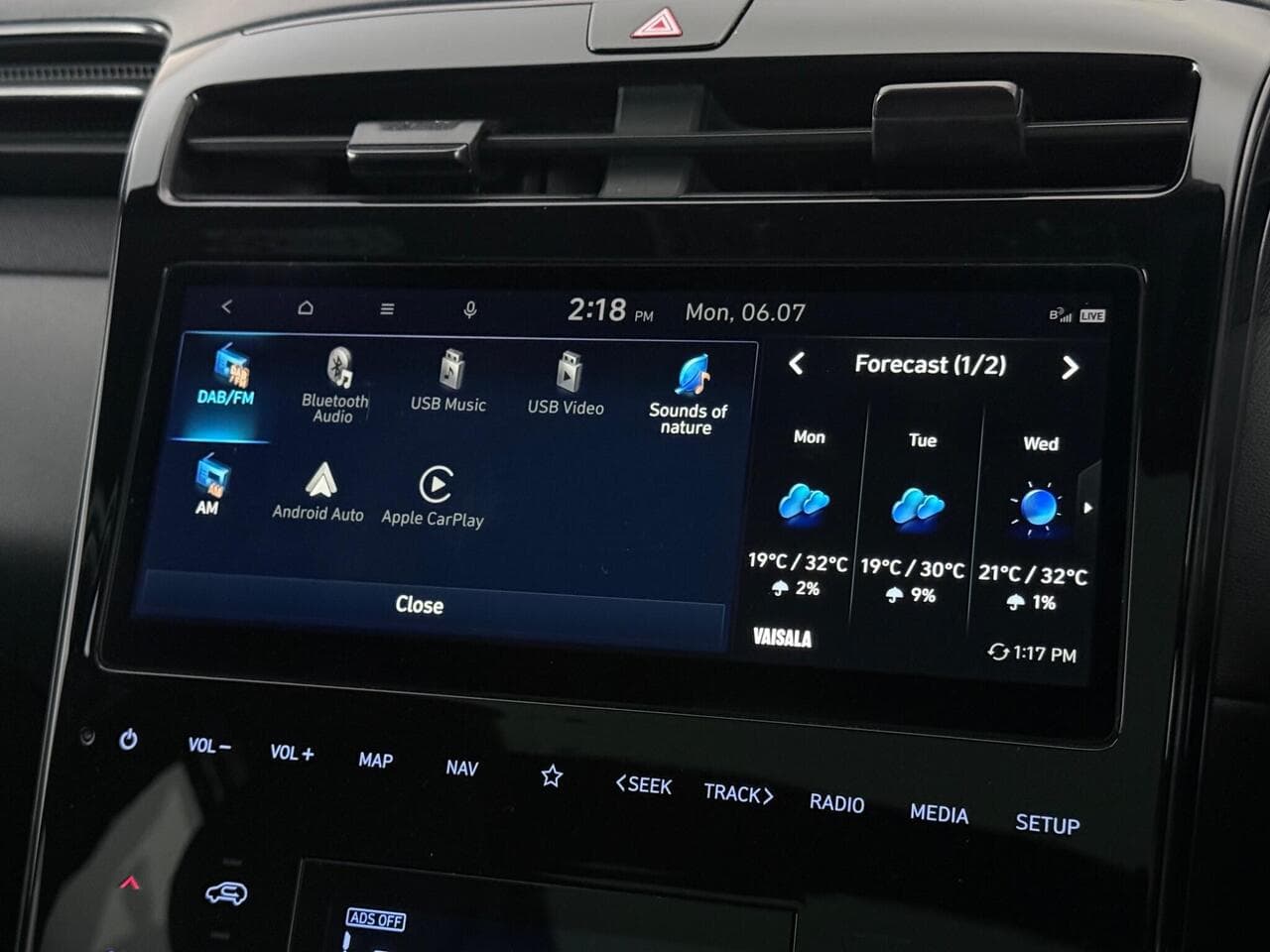 Hyundai TUCSON thumbnail Infotainment System
